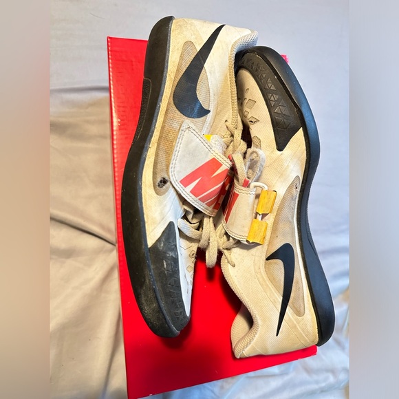 Women’s Track Throwing Shoes - Picture 2 of 4